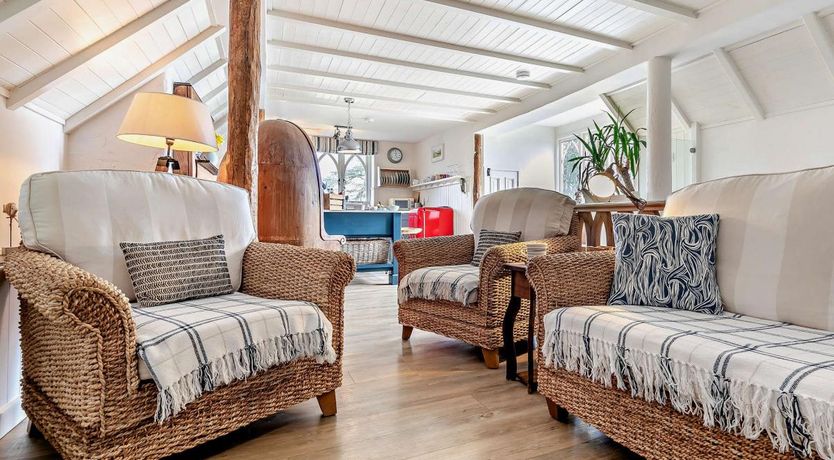 Photo of 3 Bed in Woodford