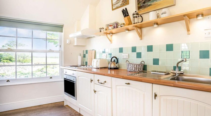 Photo of 3 Bed in Bridgend