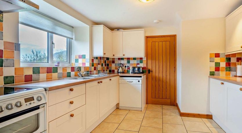 Photo of 2 Bed in Cwmdu