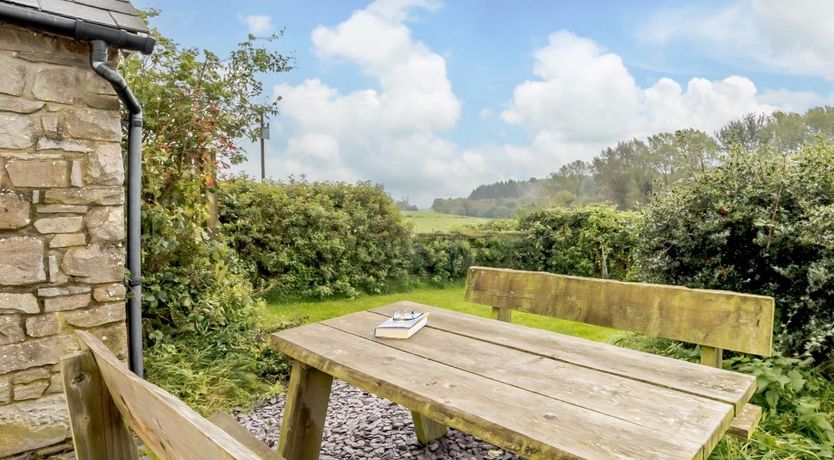 Photo of 2 Bed in Llandefalle