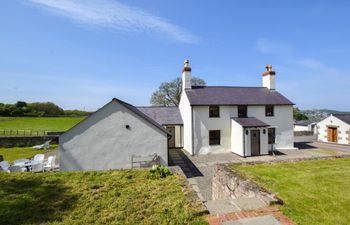 4 Bed in Llandudno Junction Holiday Cottage