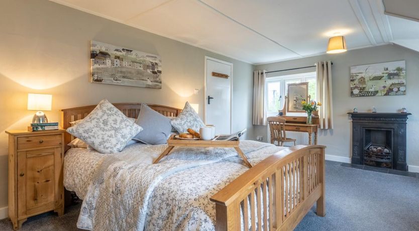 Photo of 2 Bed in Sway