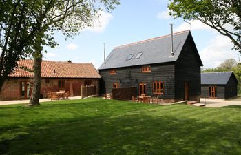 Red House Barns, Sternfield Holiday Cottage