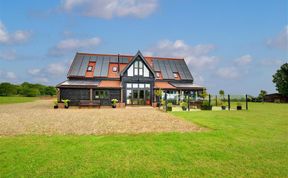 Photo of Captains Wood Barn