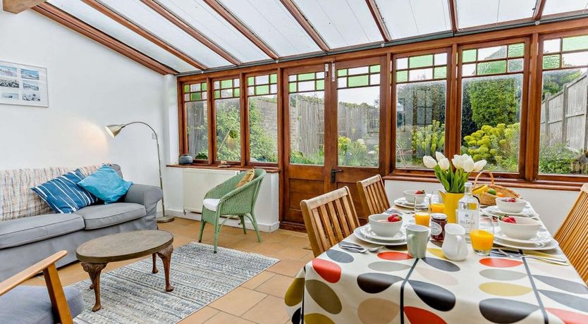 Photo of 2 Bed in Pett Level