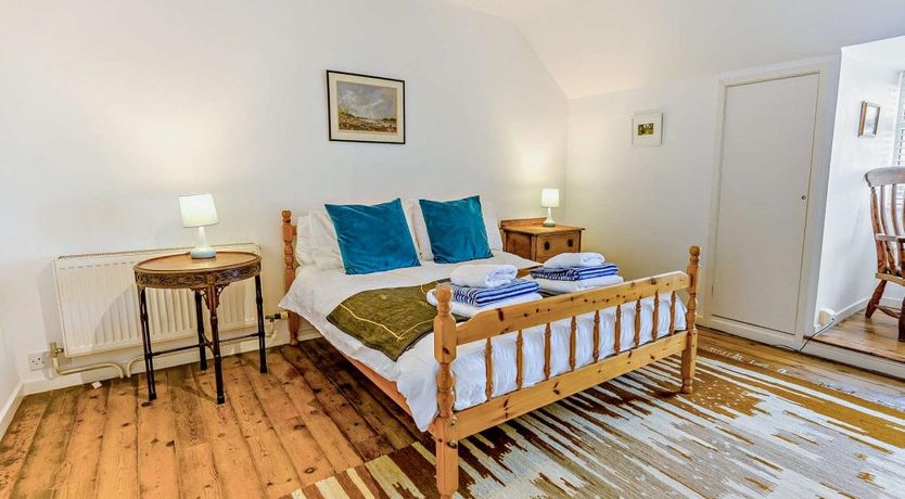 Photo of 2 Bed in Pett Level