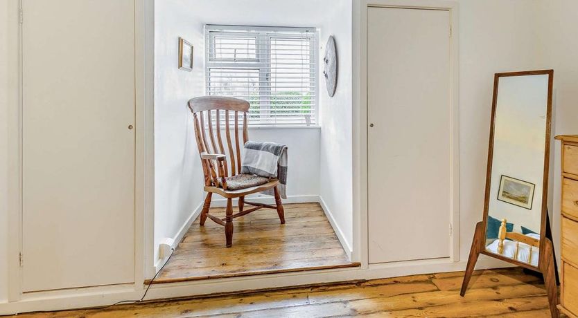 Photo of 2 Bed in Pett Level