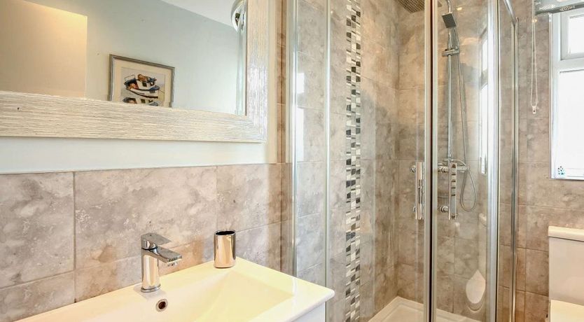 Photo of 2 Bed in Pevensey Bay