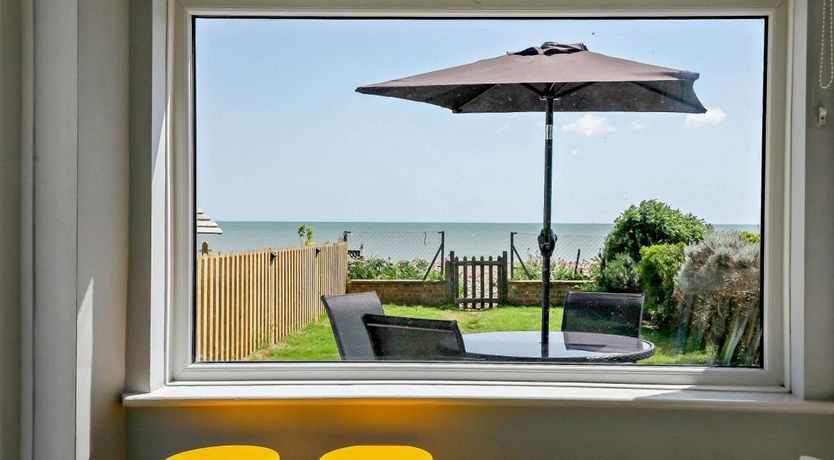 Photo of 2 Bed in Pevensey Bay