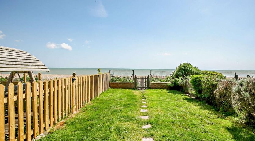 Photo of 2 Bed in Pevensey Bay