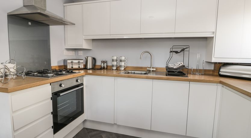 Photo of Manor Heath Apartment 4