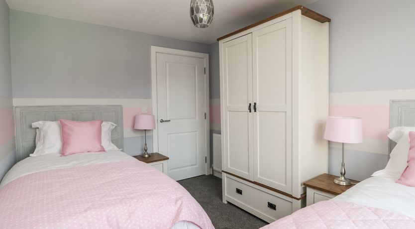 Photo of Manor Heath Apartment 4