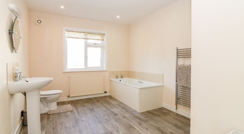 Photo of White Hillocks Cottage