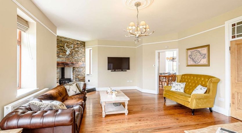 Photo of 7 Bed in Trearddur Bay