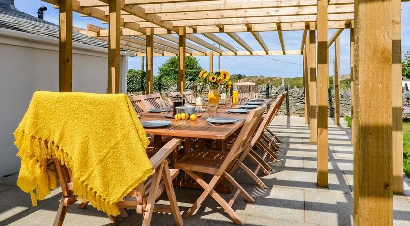 Photo of 7 Bed in Trearddur Bay