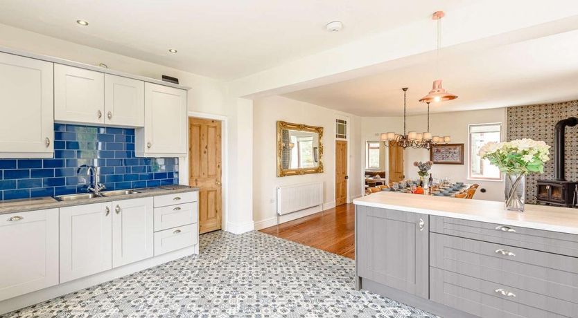 Photo of 7 Bed in Trearddur Bay