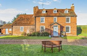 Photo of beaconsfield-house