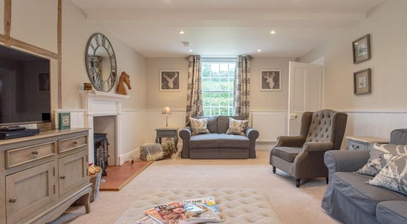 Photo of in Beaconsfield  (55661)