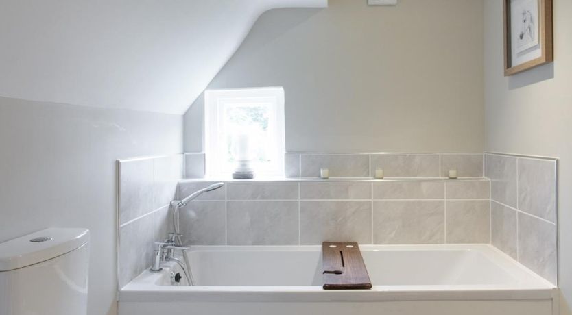 Photo of 6 Bed in Beaconsfield