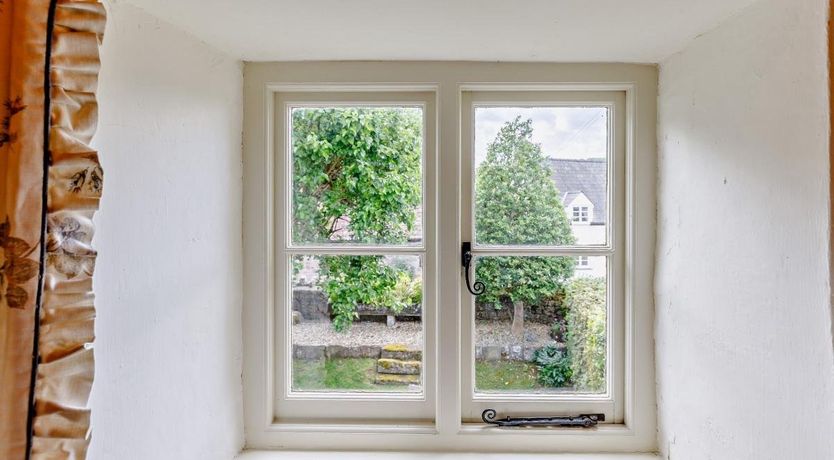 Photo of 2 Bed in Staunton