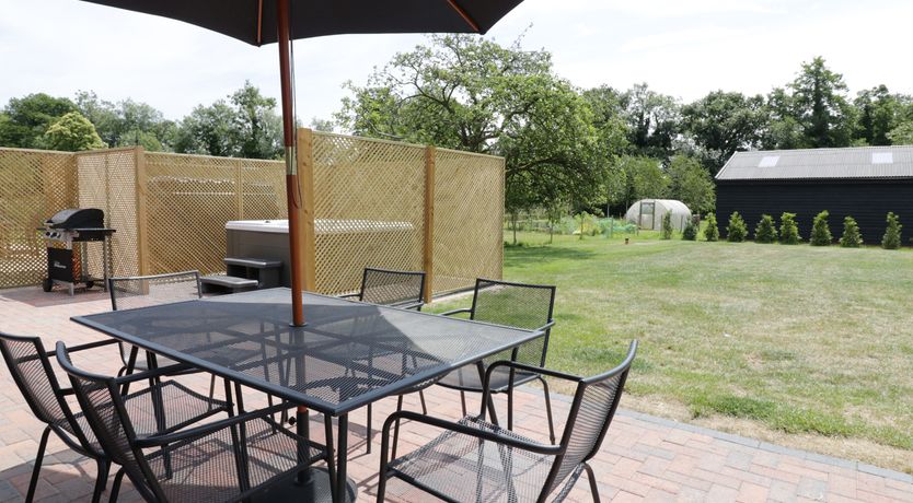 Photo of Whitehands Farm Barn