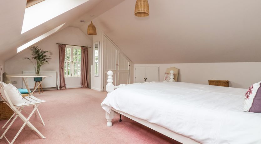 Photo of Bolitho's Retreat