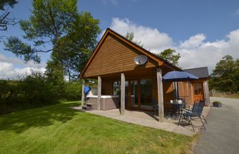 Llanddewi Retreat Holiday Cottage