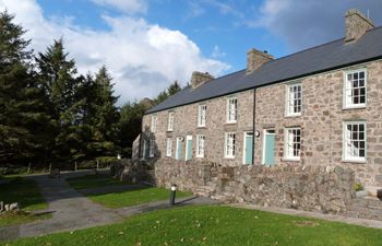 Nant - Llandaf Holiday Cottage