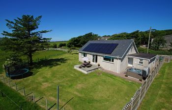 Bwthyn Porthoer Holiday Cottage