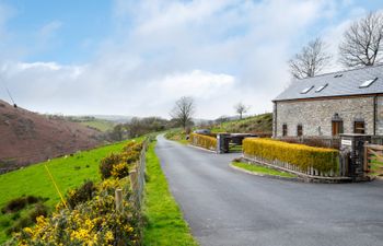 Llety'r Buarth Holiday Cottage