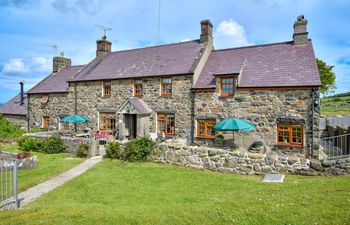 Y Feillionen Holiday Cottage