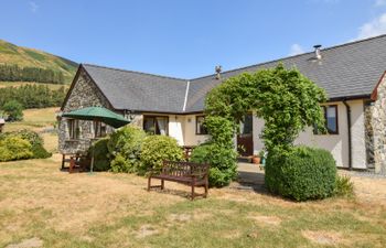 Maes Mihangel Holiday Cottage