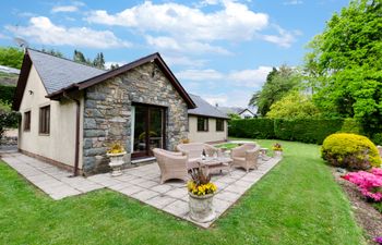 Dan y Coed Holiday Cottage