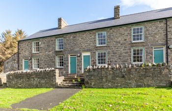 Nant - Gorllwyn Holiday Cottage