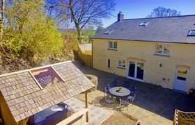 Ffermdy'r Groes Holiday Cottage