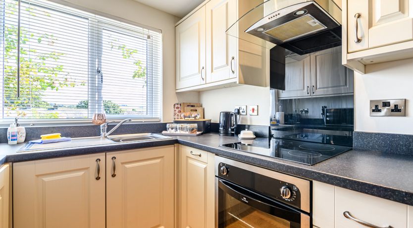 Photo of 2 Orchard Leigh