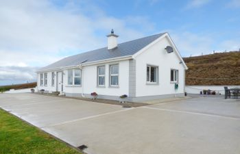 Gelmar's Coastal View Holiday Cottage