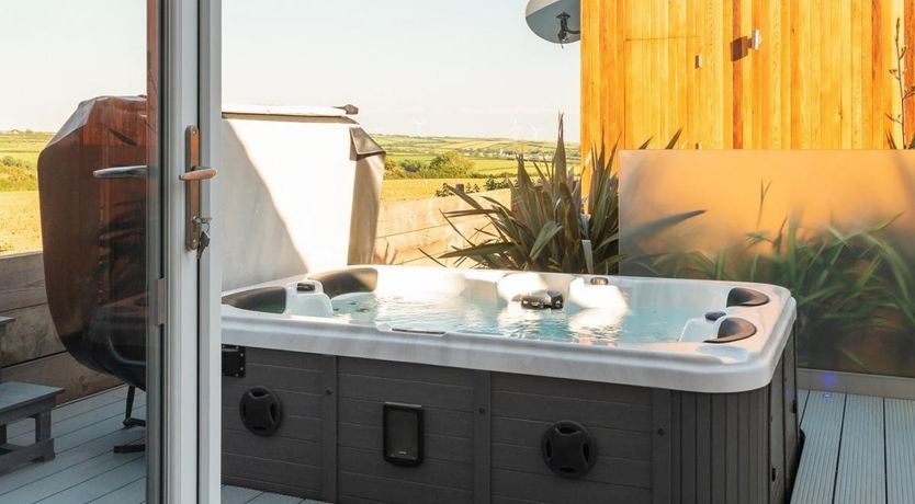 Photo of 1 Bed in Mullacott