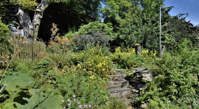 Photo of 2 Bed in Llanfair Clydogau