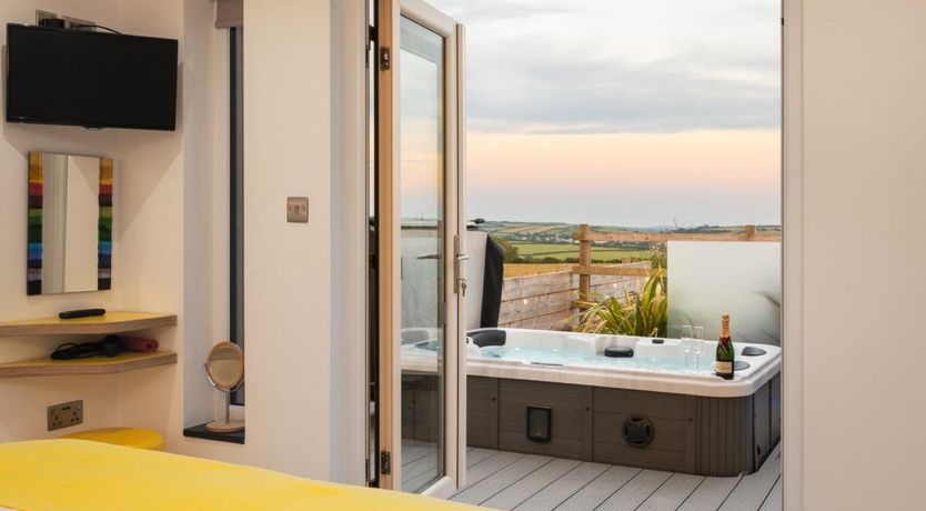 Photo of 1 Bed in Mullacott