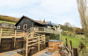 Middle Hivron Holiday Cottage