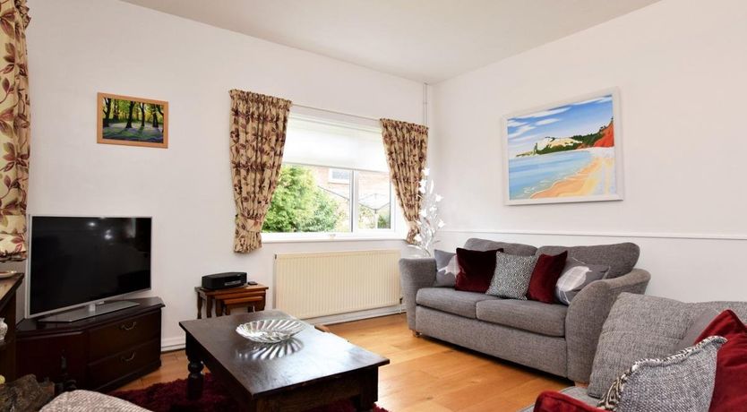 Photo of 2 Bed in Honiton