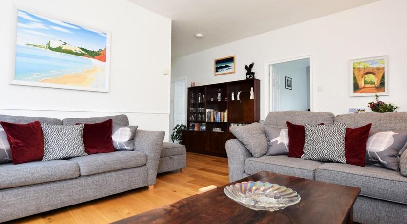 Photo of 2 Bed in Honiton