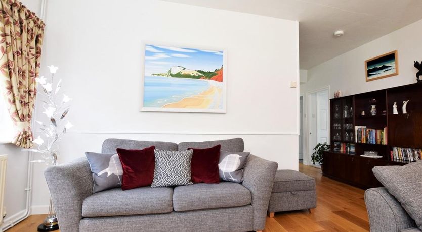 Photo of 2 Bed in Honiton