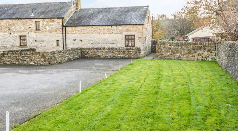 Photo of Old Hall Barn