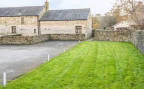 Photo of Old Hall Barn