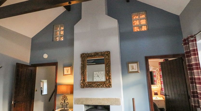 Photo of Old Hall Barn