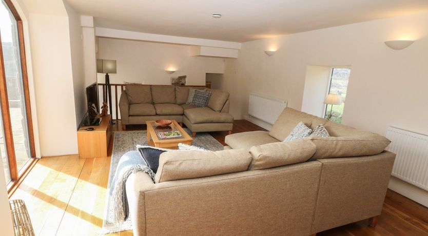 Photo of Broadwood Barn