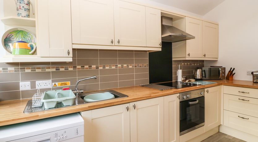 Photo of 2 Argoed