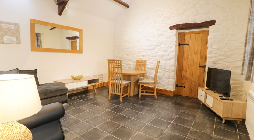 Photo of Sisial-y-Mor